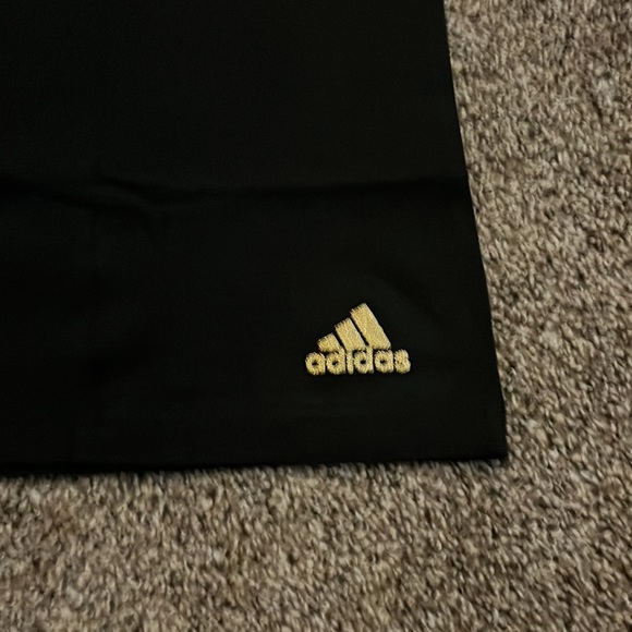 COPY - Adidas Dame 8 Respect My Name tee shirt - Picture 4 of 4